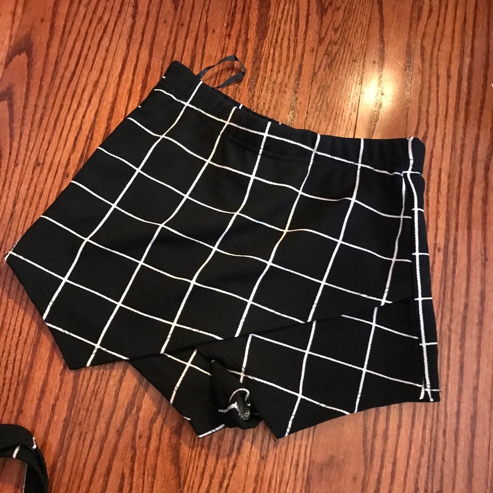 Two Piece Set Shein - Picture 3 of 5